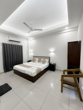 Hotel studio house